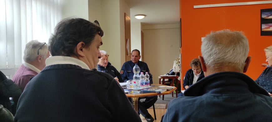 244727199 2298253323643760 8125268871816286898 N