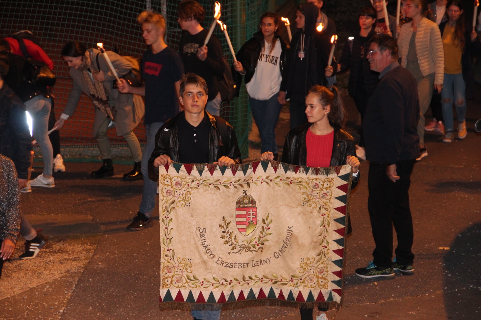 242832485 4733040656740580 1790609196668580225 N